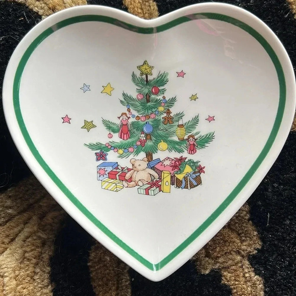 Nikko Christmastime China Heart Shape Candy Trinket Dish Retired Pattern Small - Picture 11 of 13